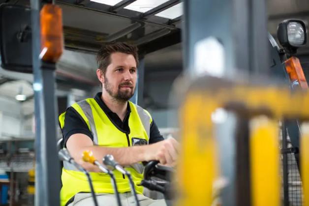 語(yǔ)音播報(bào)芯片在智能城市管理中的角色與挑戰(zhàn)